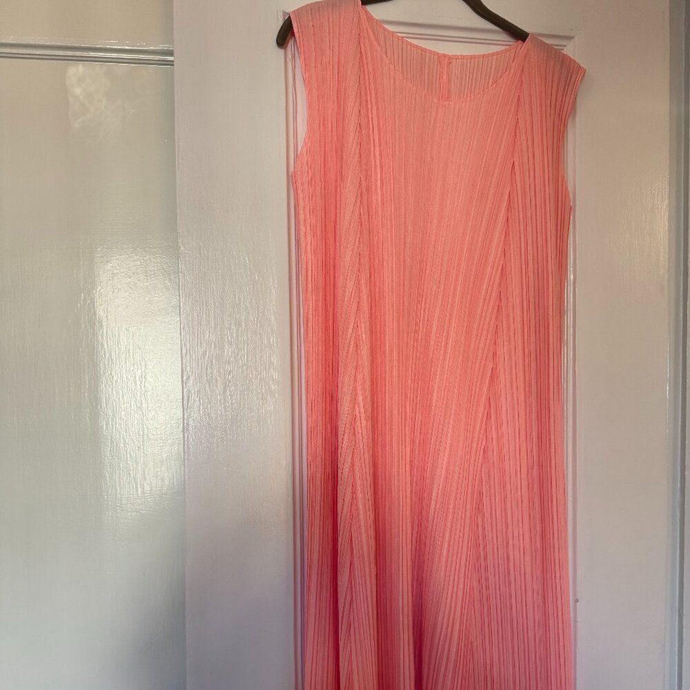 🌸 Pleats Please Issey Miyake Pink Pleated Dress — Size 4 (Fits M–XXL)